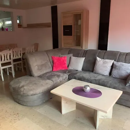 With Friends 1 Trier