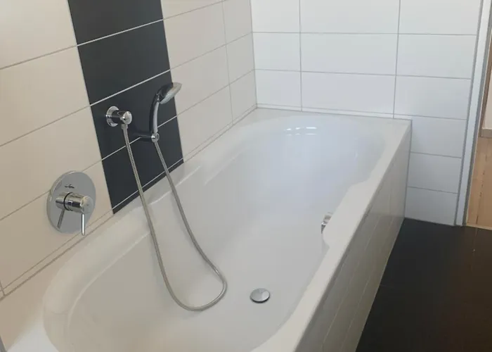 With Friends 1 * Trèves